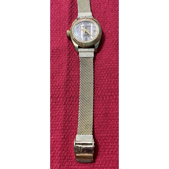 Vintage Remington Electra 23 Ladies Unbreakable Mainspring Watch 8 Diamond Chips main image 8